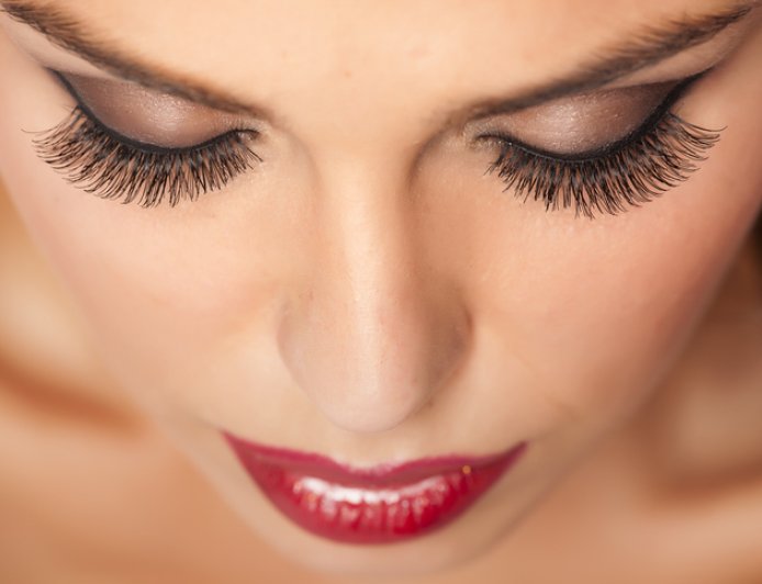 Lash Lifting oder Wimpernverlängerung?