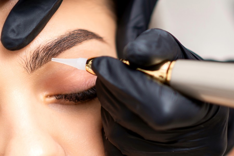 Eyebrows Permanent Make-up